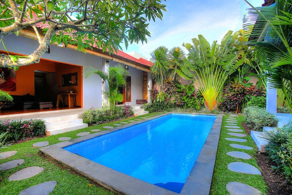 Villa Bisi Seminyak Exterior foto